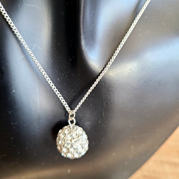 Clear rhinestones crystal ball on chain. - Picture 2 of 5